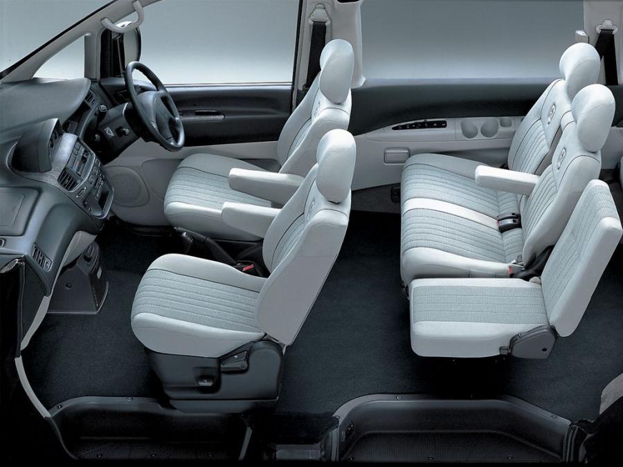  Mitsubishi Delica Space Gear 4WD 1997 года  (фото 5 из 10)